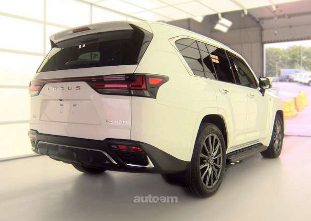 Lexus LX 600
