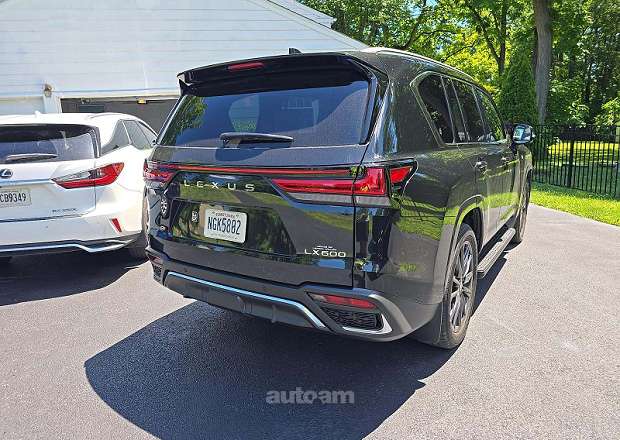 Lexus LX 600