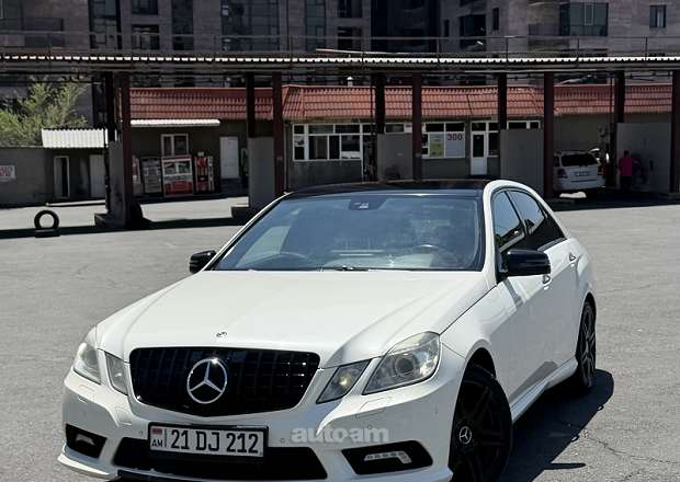 Mercedes-Benz E 300