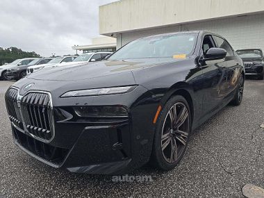 BMW i7  2025 
