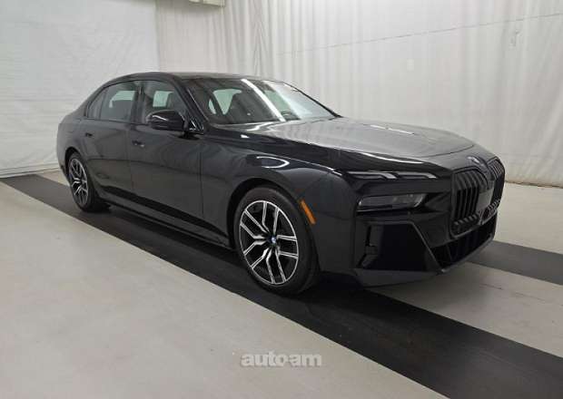BMW i7