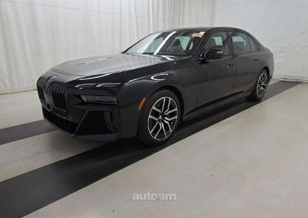 BMW i7