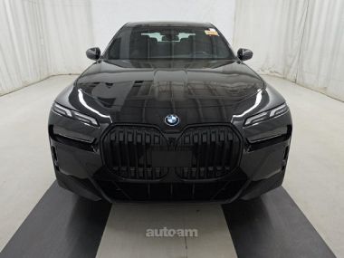 BMW i7  2023 