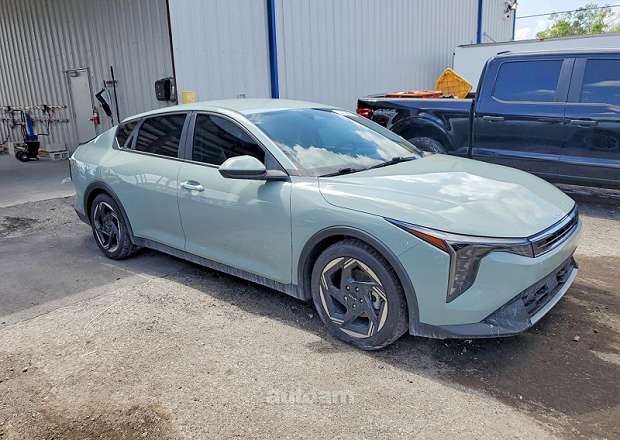 Kia K4