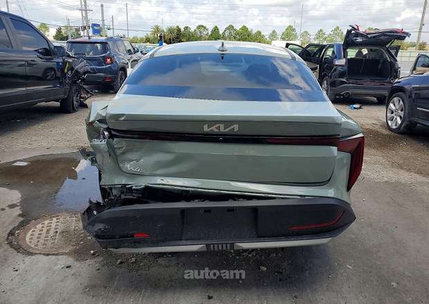 Kia K4