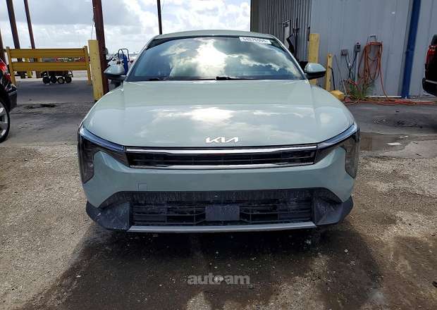 Kia K4