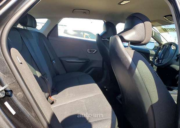 Kia K4