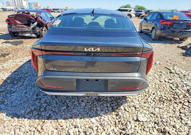 Kia K4