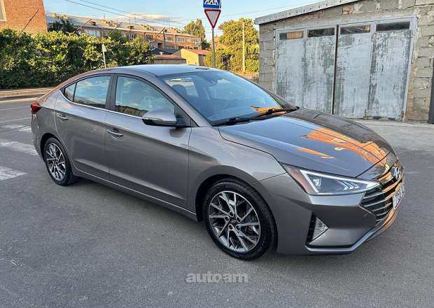 Hyundai Elantra 2019 — լուսանկար 6