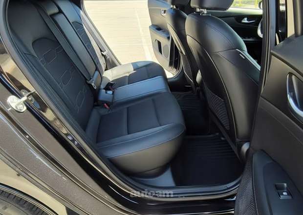 Kia Forte 2019 — photo 12