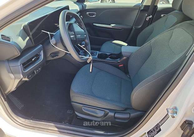 Kia K4