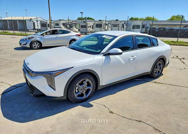Kia K4