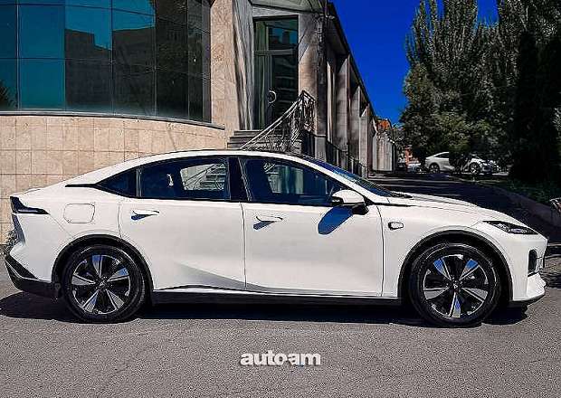 Changan Deepal SL03