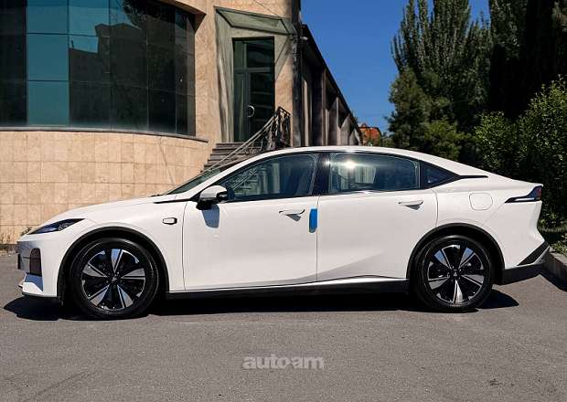 Changan Deepal SL03