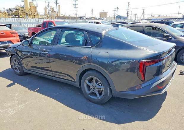 Kia K4