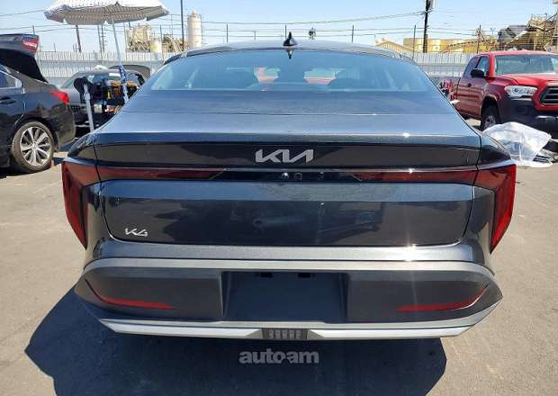 Kia K4