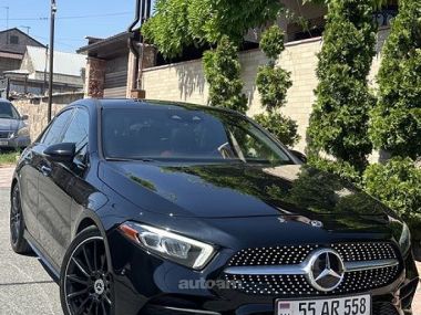 Mercedes-Benz A 220  2020 