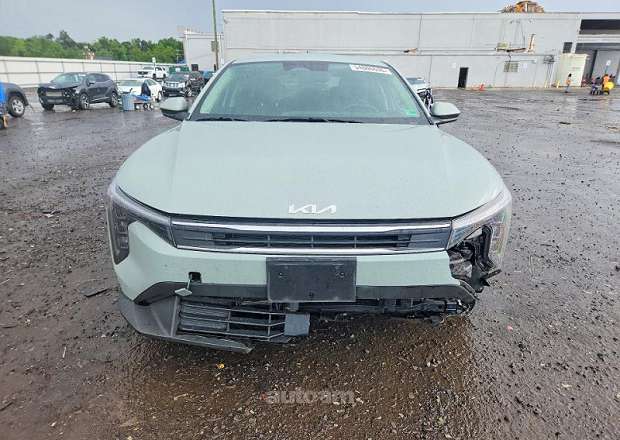 Kia K4