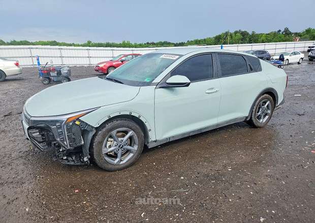 Kia K4