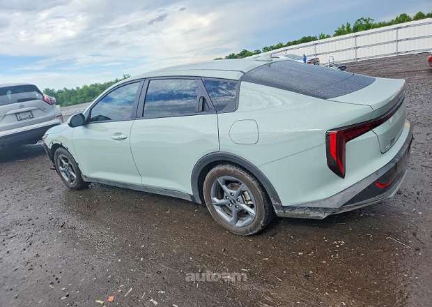 Kia K4