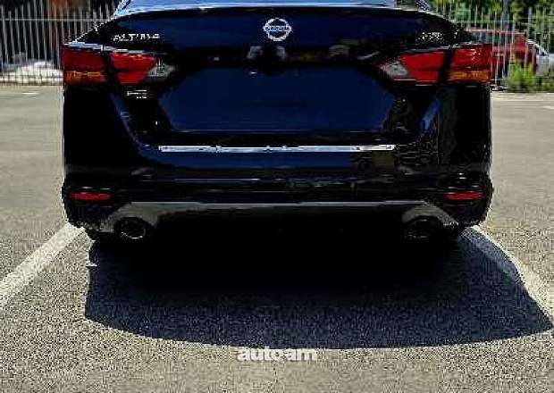 Nissan Altima 2021 — լուսանկար 4