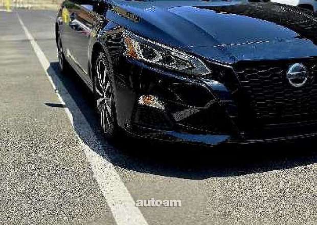 Nissan Altima 2021 — լուսանկար 2