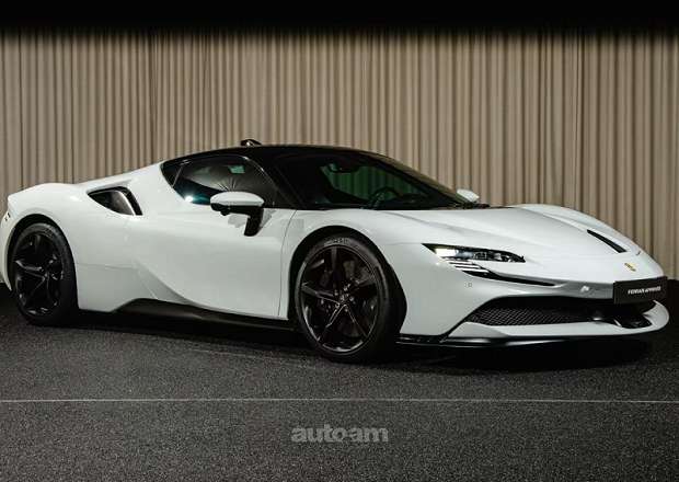 Ferrari SF90