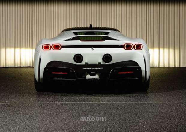 Ferrari SF90