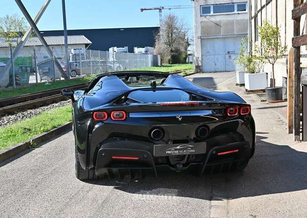 Ferrari SF90