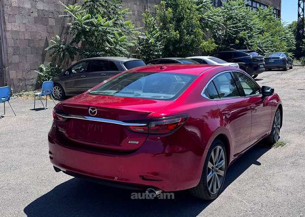 Mazda 6 2018 — фото 11