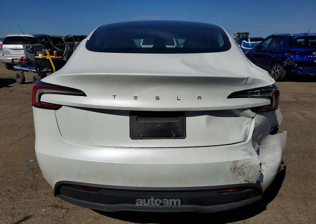 Tesla Model 3 2025 — photo 6