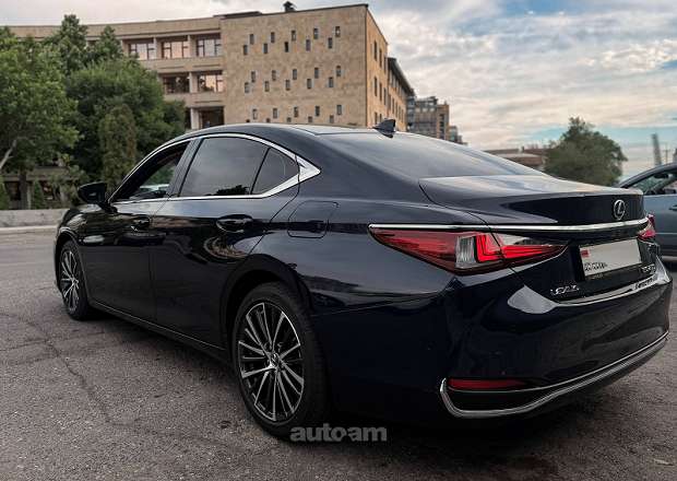 Lexus ES 250