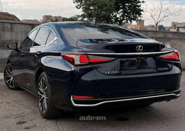 Lexus ES 250