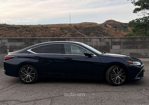 Lexus ES 250
