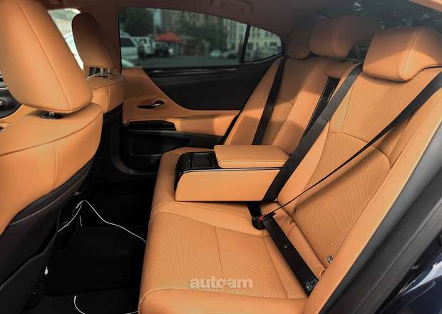 Lexus ES 250