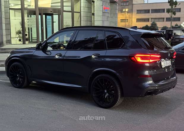 BMW X5 2022 — photo 14