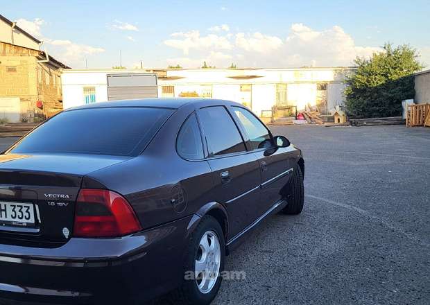 Opel Vectra B 1999 — լուսանկար 9
