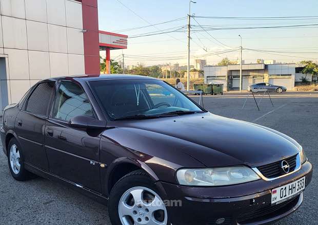 Opel Vectra B 1999 — լուսանկար 10