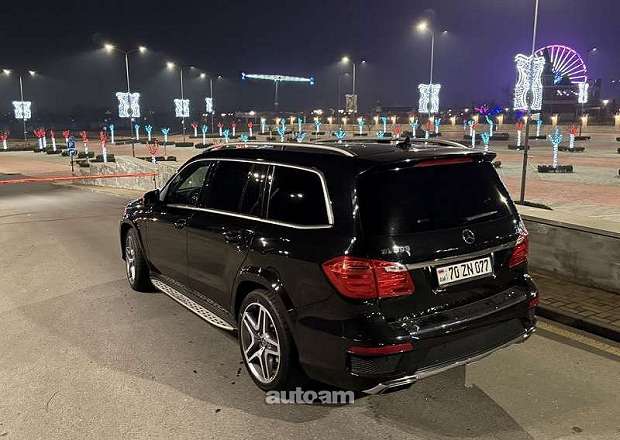 Mercedes-Benz GL 500