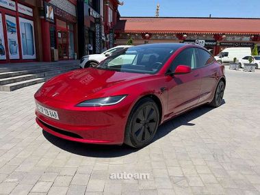 Tesla Model 3  2025 