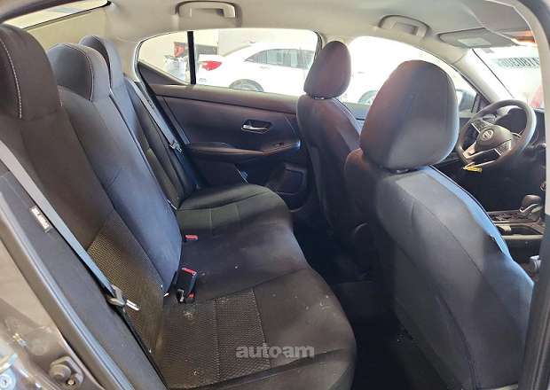 Nissan Sentra