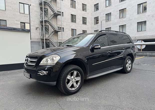Mercedes-Benz GL 550