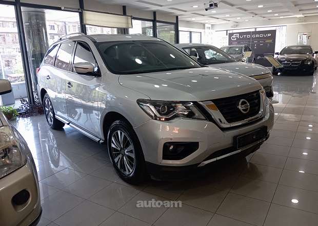 Nissan Pathfinder
