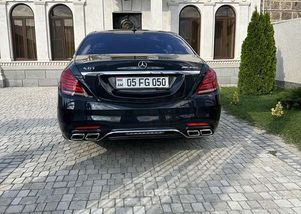 Mercedes-Benz S 500