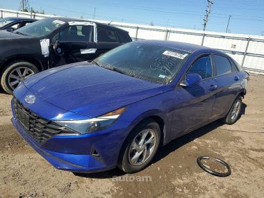 Hyundai Elantra  2022 