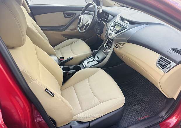 Hyundai Elantra 2011 — լուսանկար 8