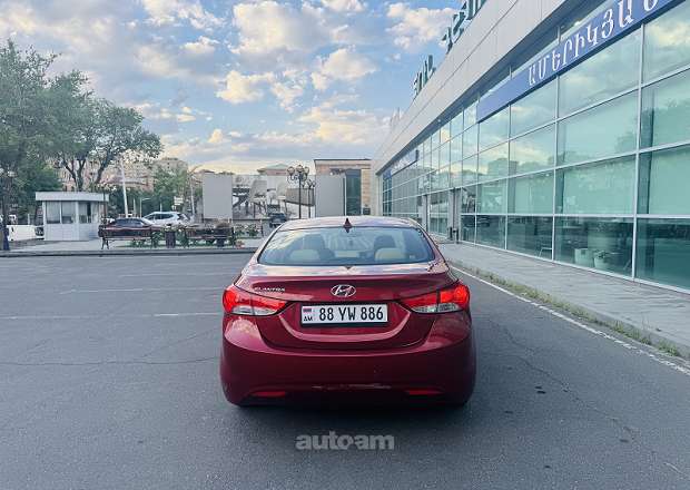 Hyundai Elantra 2011 — լուսանկար 7