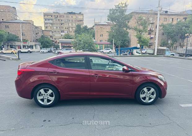 Hyundai Elantra 2011 — լուսանկար 6