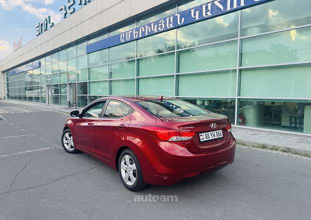 Hyundai Elantra 2011 — լուսանկար 4