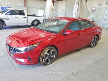 Hyundai Elantra  2022 